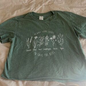 Soft green ‘Save the Bees’ tee